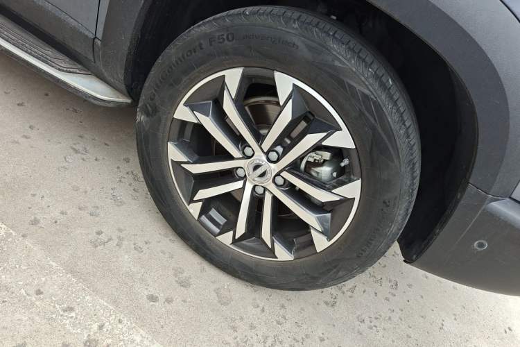 Used Haval DARGO 2021 1.5T DCT Two-Wheel Drive "Mǎquǎn" Edition Right Front Wheel Hub