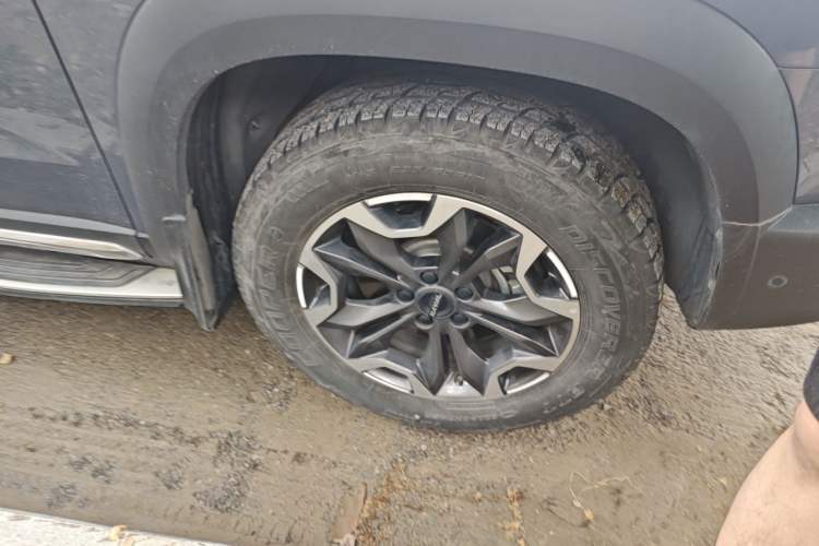 Used Haval DARGO 2021 2.0T DCT All-Wheel-Drive "Hao Tian Quan" Edition Right Front Wheel Hub