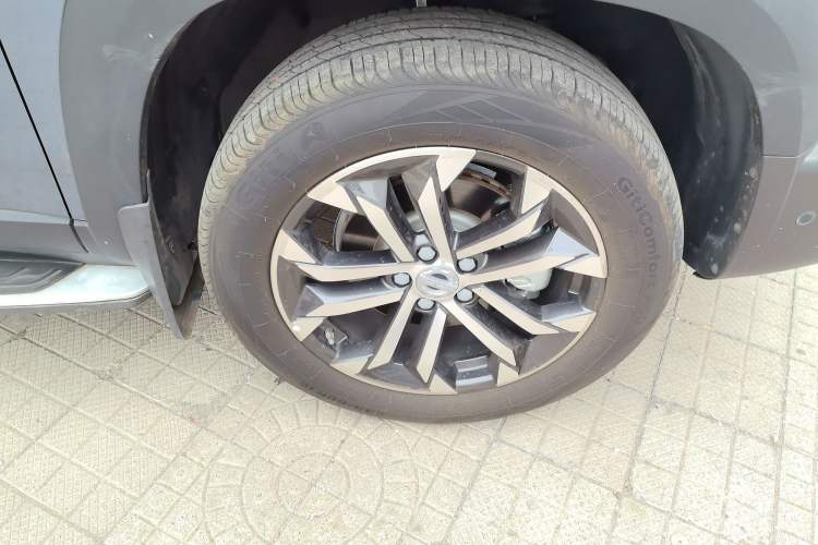 Used Haval DARGO 2021 1.5T DCT Two-Wheel Drive "Mǎquǎn" Edition Right Front Wheel Hub