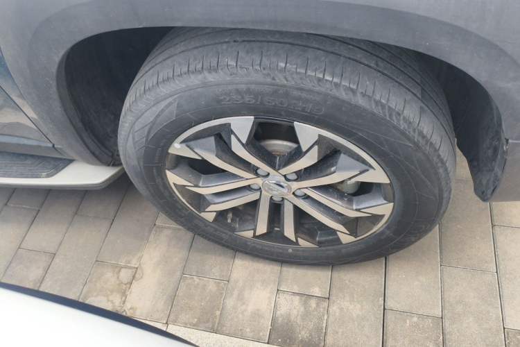 Used Haval DARGO 2021 Revised Version 1.5T DCT Two-Wheel Drive "Mǎquǎn" Edition Right Front Wheel Hub