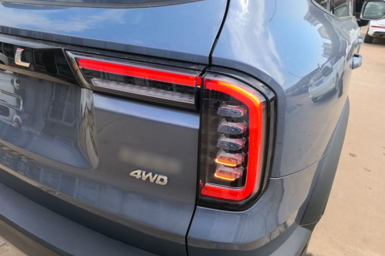 Used Haval DARGO 2021 1.5T DCT Two-Wheel Drive Labrador Edition Right Rear Taillight