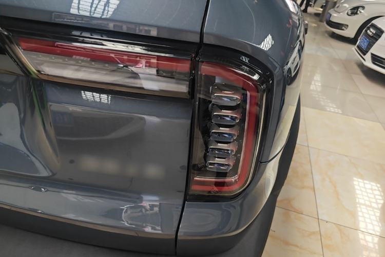 Used Haval DARGO 2021 1.5T DCT Two-Wheel Drive "Mǎquǎn" Edition Right Rear Taillight