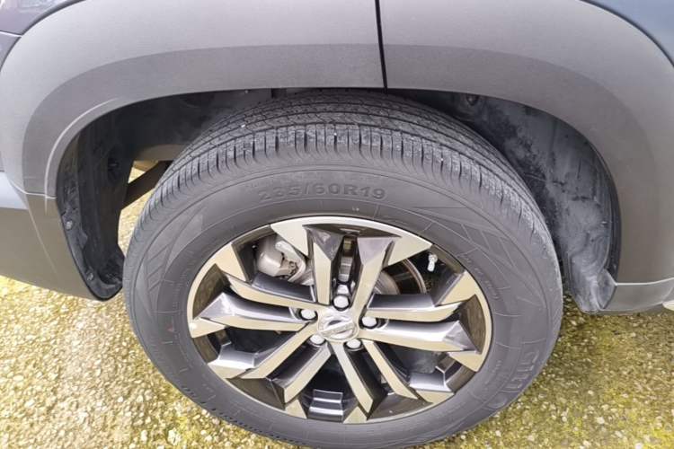 Used Haval DARGO 2021 2.0T DCT Two-Wheel Drive Chinese Mastiff Edition Right Rear Wheel Hub