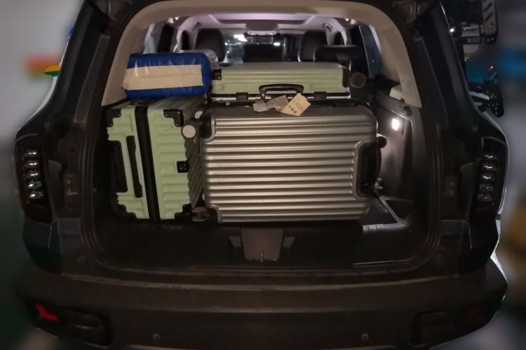 Used Haval DARGO 2021 1.5T DCT Two-Wheel Drive Husky Edition Trunk