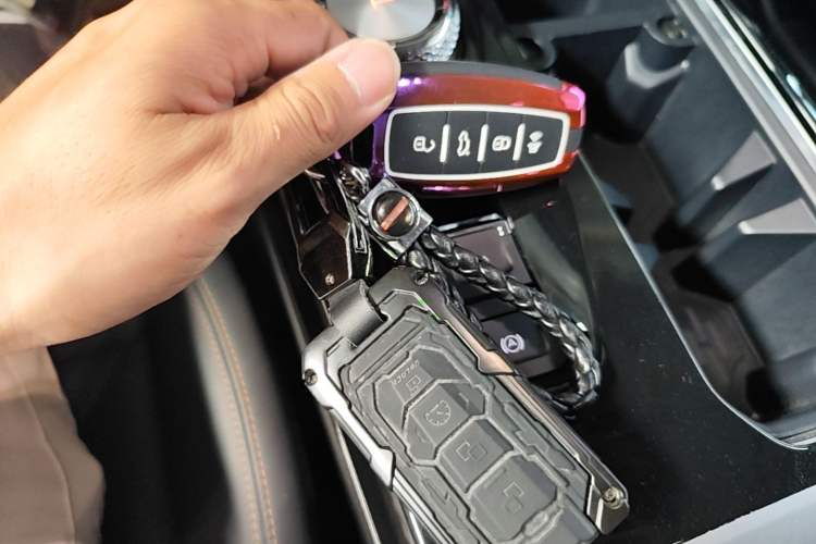 Used Haval DARGO 2021 2.0T DCT Two-Wheel Drive Chinese Mastiff Edition Vehicle Key