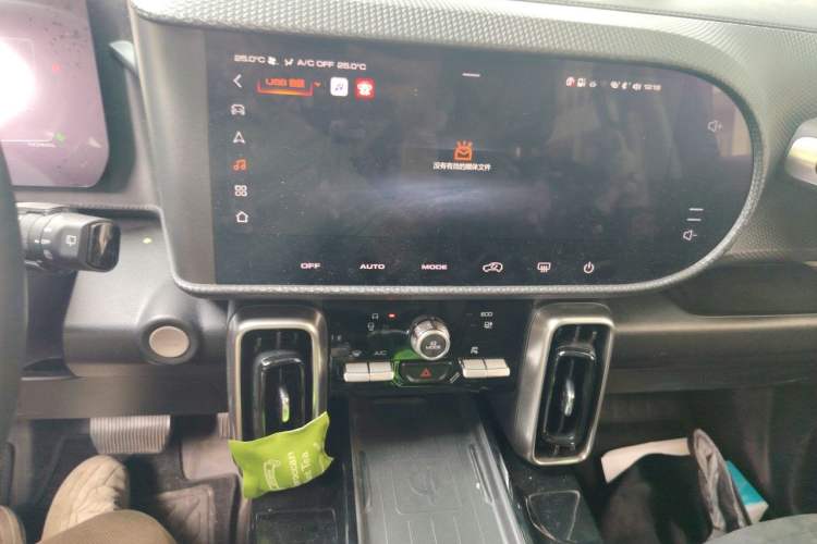 Used Haval DARGO 2021 Revised Version 1.5T DCT Two-Wheel Drive "Mǎquǎn" Edition Audio And AC Panel