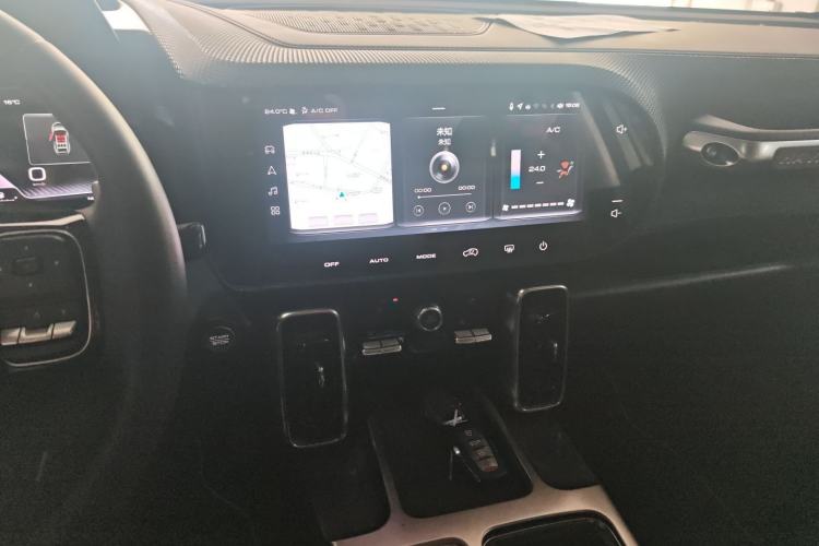 Used Haval DARGO 2021 1.5T DCT Two-Wheel Drive Labrador Edition Audio And AC Panel