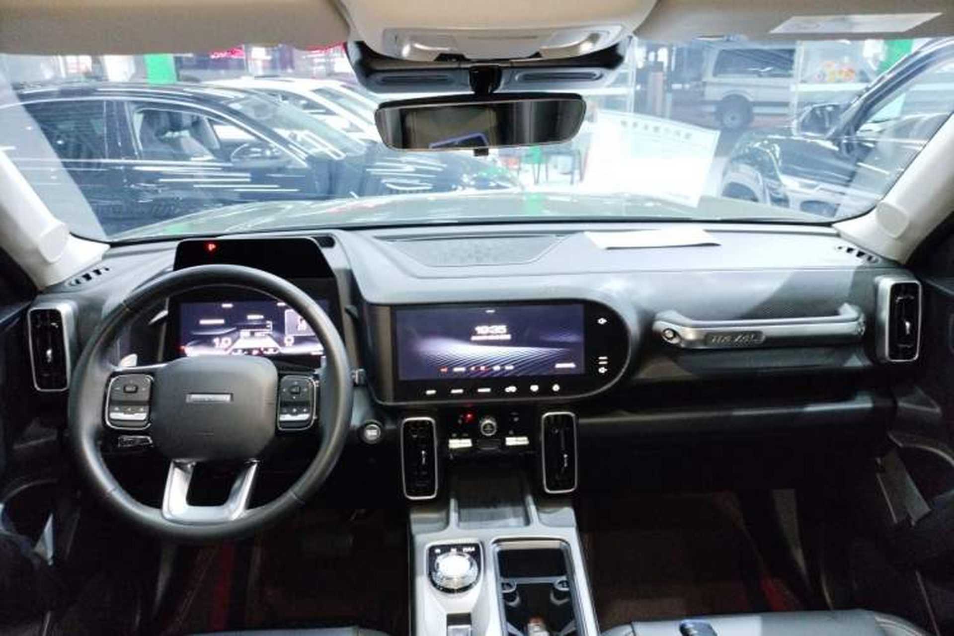 Used Haval DARGO 2021 1.5T DCT Two-Wheel Drive Labrador Edition Center Console