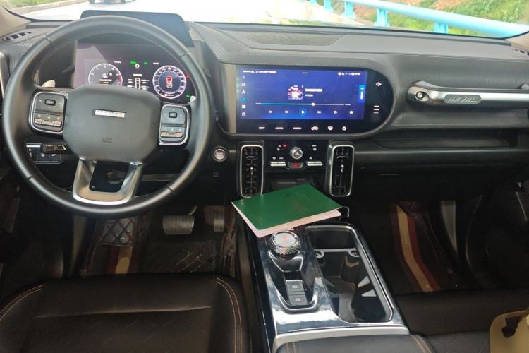 Used Haval DARGO 2021 1.5T DCT Two-Wheel Drive Border Collie - Wangcai Edition Center Console