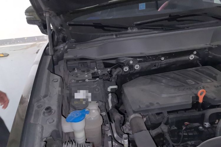 Used Haval DARGO 2021 1.5T DCT Two-Wheel Drive "Mǎquǎn" Edition Engine Bay Right