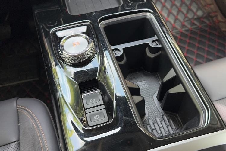 Used Haval DARGO 2021 2.0T DCT All-Wheel-Drive "Hao Tian Quan" Edition Gear Lever