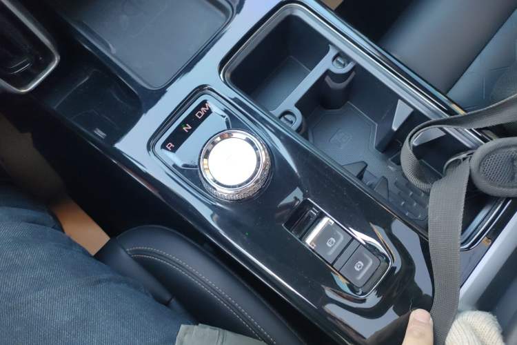 Used Haval DARGO 2021 1.5T DCT Two-Wheel Drive Border Collie - Wangcai Edition Gear Lever