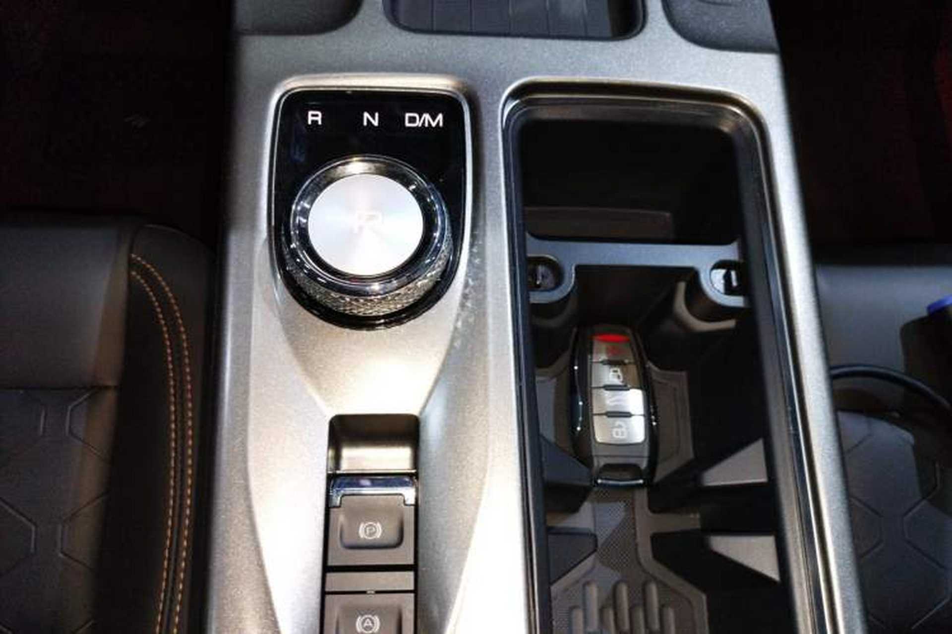 Used Haval DARGO 2021 1.5T DCT Two-Wheel Drive Labrador Edition Gear Lever
