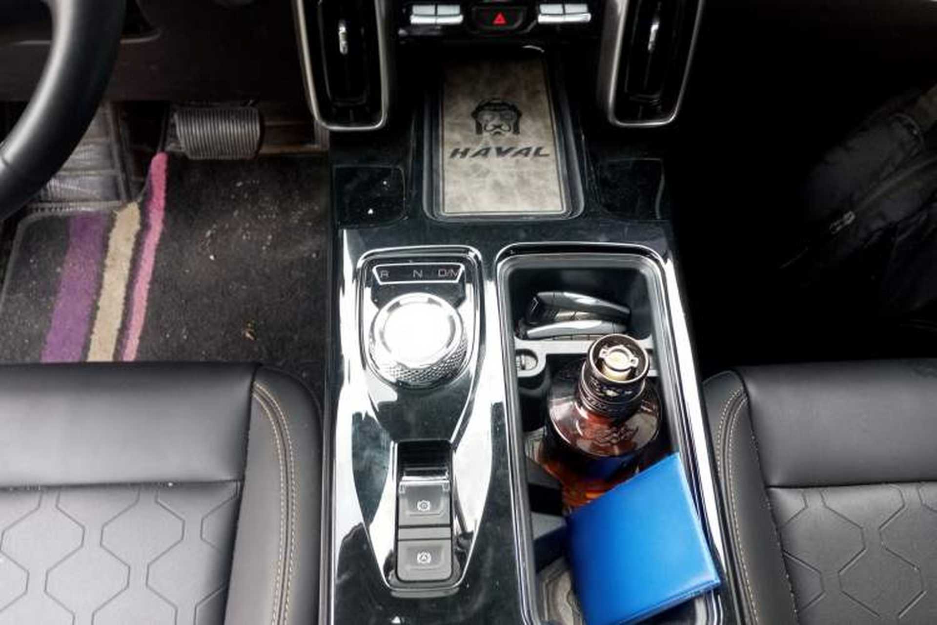 Used Haval DARGO 2021 1.5T DCT Two-Wheel Drive "Mǎquǎn" Edition Gear Lever