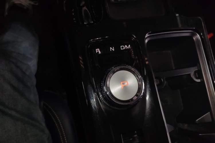 Used Haval DARGO 2021 1.5T DCT Two-Wheel Drive Border Collie - Wangcai Edition Gear Lever