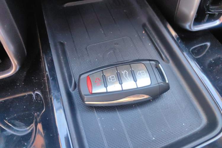 Used Haval DARGO 2021 2.0T DCT 4x4 Chinese Rural Dog Edition Interior 1