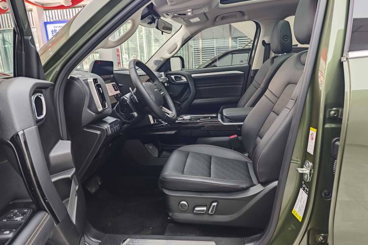 Used Haval DARGO 2021 2.0T DCT 4x4 Chinese Rural Dog Edition Interior 8
