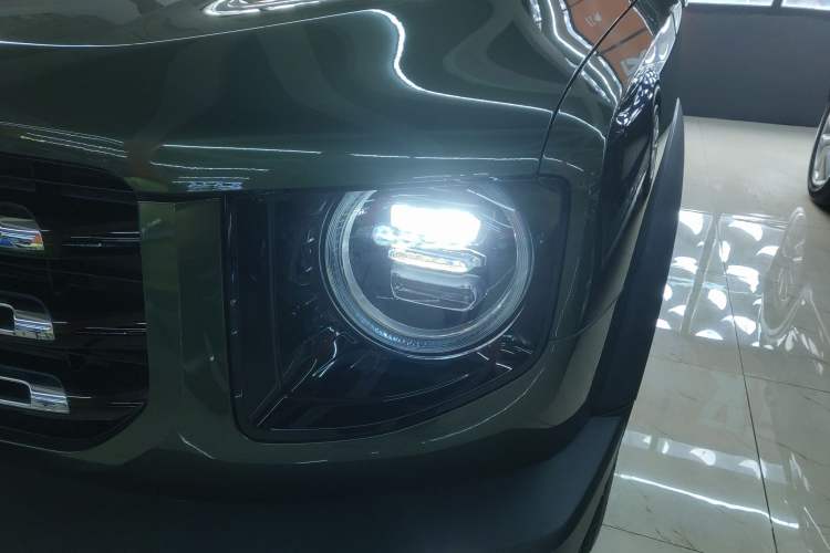 Used Haval DARGO 2021 1.5T DCT Two-Wheel Drive "Mǎquǎn" Edition Left Front Headlight