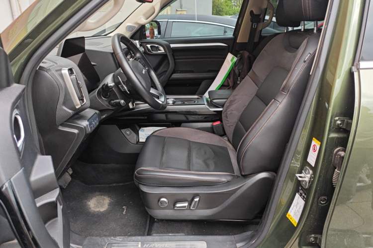 Used Haval DARGO 2021 2.0T DCT All-Wheel-Drive "Hao Tian Quan" Edition Left Front Seat