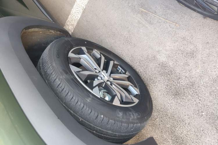 Used Haval DARGO 2021 1.5T DCT Two-Wheel Drive Border Collie - Wangcai Edition Left Front Wheel Hub