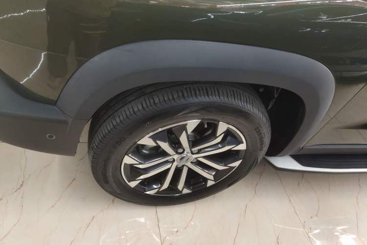 Used Haval DARGO 2021 1.5T DCT Two-Wheel Drive "Mǎquǎn" Edition Left Front Wheel Hub