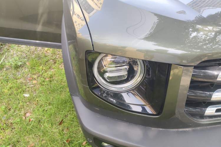 Used Haval DARGO 2021 1.5T DCT Two-Wheel Drive Border Collie - Wangcai Edition Right Front Headlight