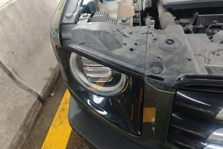 Used Haval DARGO 2021 1.5T DCT Two-Wheel Drive Border Collie - Wangcai Edition Right Front Headlight