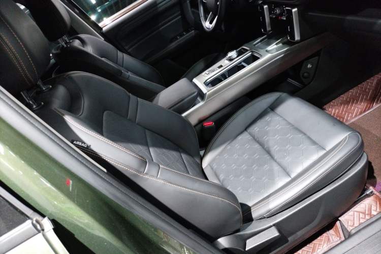 Used Haval DARGO 2021 1.5T DCT Two-Wheel Drive Labrador Edition Right Front Seat
