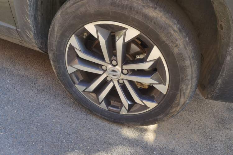 Used Haval DARGO 2021 1.5T DCT Two-Wheel Drive Border Collie Edition Right Front Wheel Hub