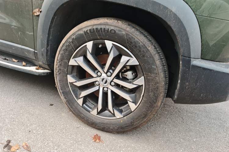 Used Haval DARGO 2021 1.5T DCT Two-Wheel Drive Border Collie Edition Right Front Wheel Hub