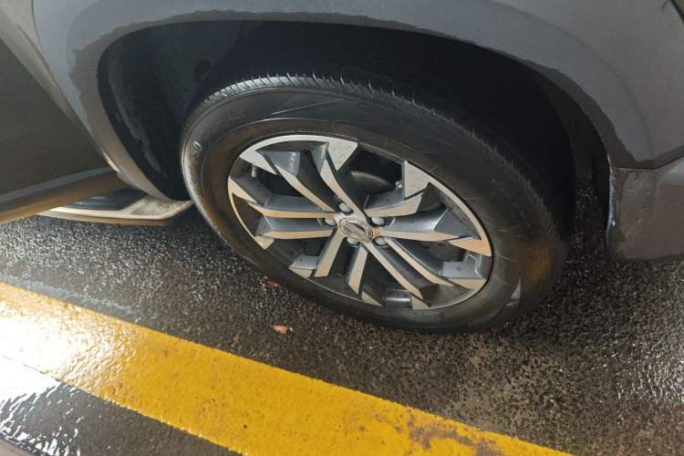Used Haval DARGO 2021 1.5T DCT Two-Wheel Drive Border Collie - Wangcai Edition Right Front Wheel Hub