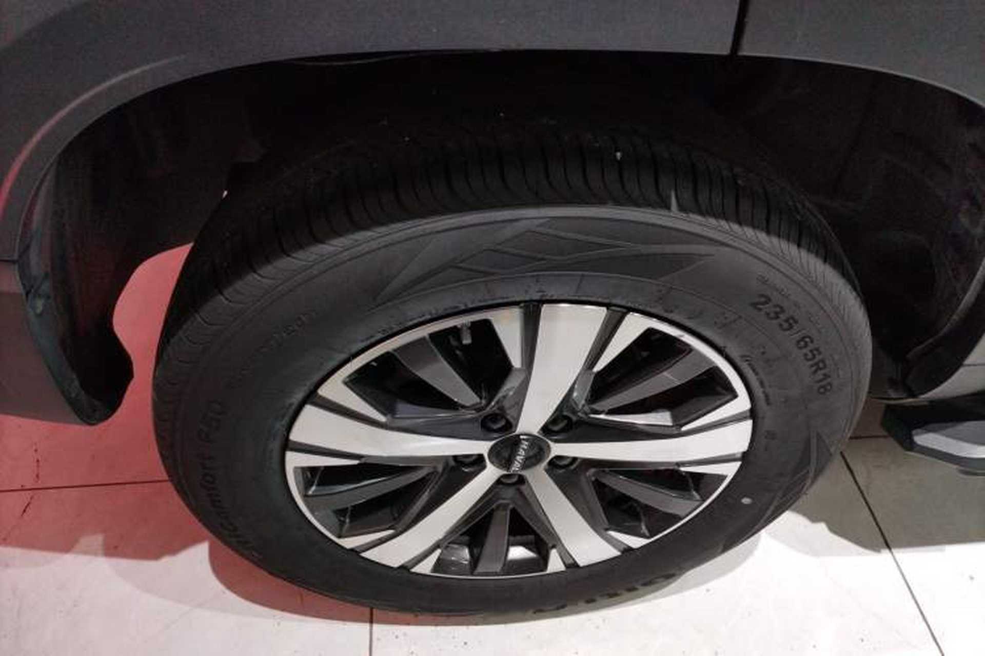 Used Haval DARGO 2021 1.5T DCT Two-Wheel Drive Labrador Edition Right Rear Wheel Hub