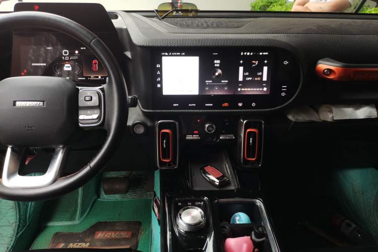 Used Haval DARGO 2021 Updated Version 1.5T DCT Two-Wheel Drive – Wangcai Edition Audio And AC Panel