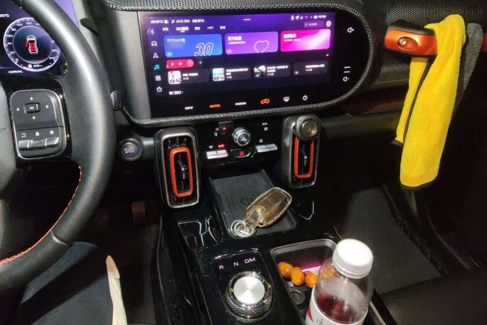 Used Haval DARGO 2021 1.5T DCT Two-Wheel Drive "Mǎquǎn" Edition Audio And AC Panel