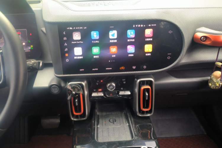 Used Haval DARGO 2021 1.5T DCT Two-Wheel Drive "Mǎquǎn" Edition Audio And AC Panel