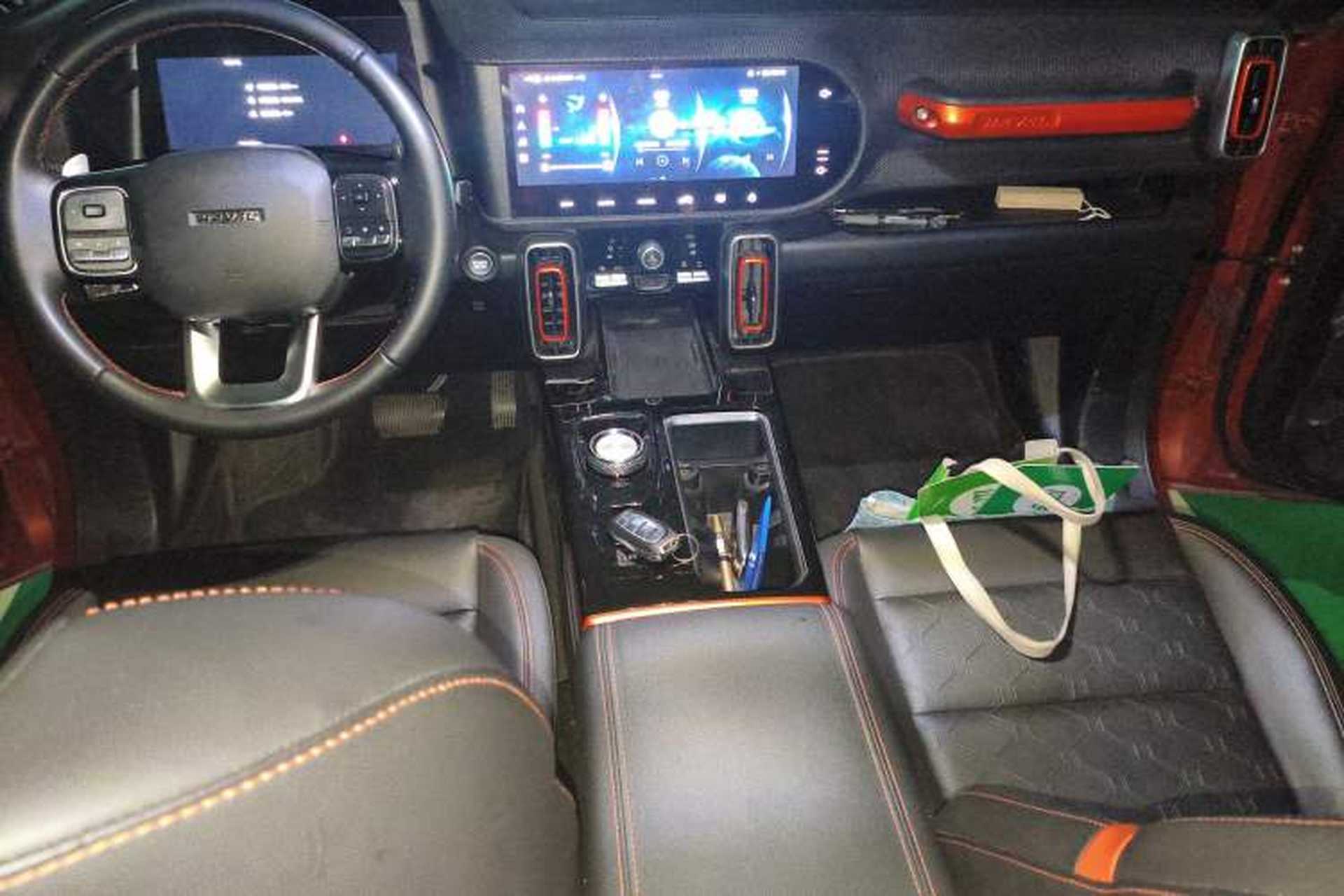 Used Haval DARGO 2021 2.0T DCT 4x4 Chinese Rural Dog Edition Center Console