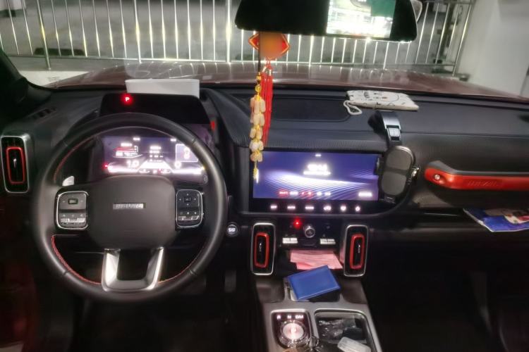 Used Haval DARGO 2021 1.5T DCT Two-Wheel Drive Labrador Edition Center Console