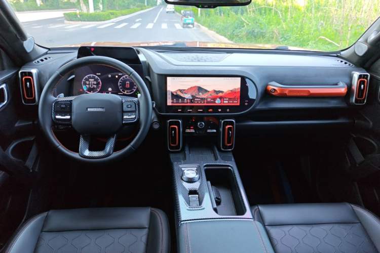 Used Haval DARGO 2021 1.5T DCT Two-Wheel Drive "Mǎquǎn" Edition Center Console