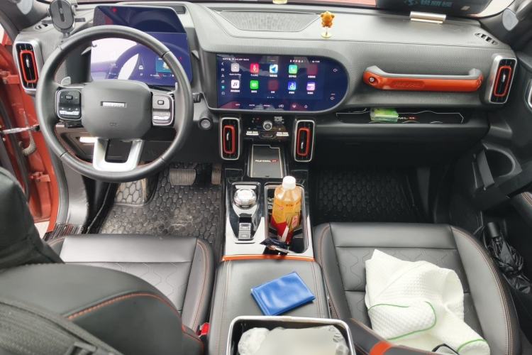 Used Haval DARGO 2021 1.5T DCT Two-Wheel Drive "Mǎquǎn" Edition Center Console