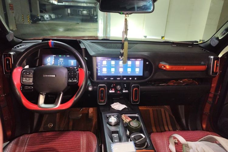 Used Haval DARGO 2021 1.5T DCT Two-Wheel Drive "Wangcai" Edition Center Console
