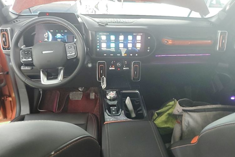 Used Haval DARGO 2021 1.5T DCT Two-Wheel Drive "Mǎquǎn" Edition Center Console