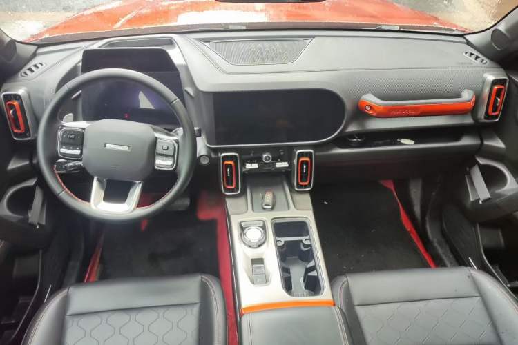 Used Haval DARGO 2021 1.5T DCT Two-Wheel Drive Labrador Edition Center Console