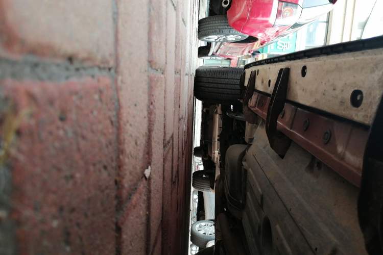 Used Haval DARGO 2021 2.0T DCT 4x4 Chinese Rural Dog Edition Chassis Front Right