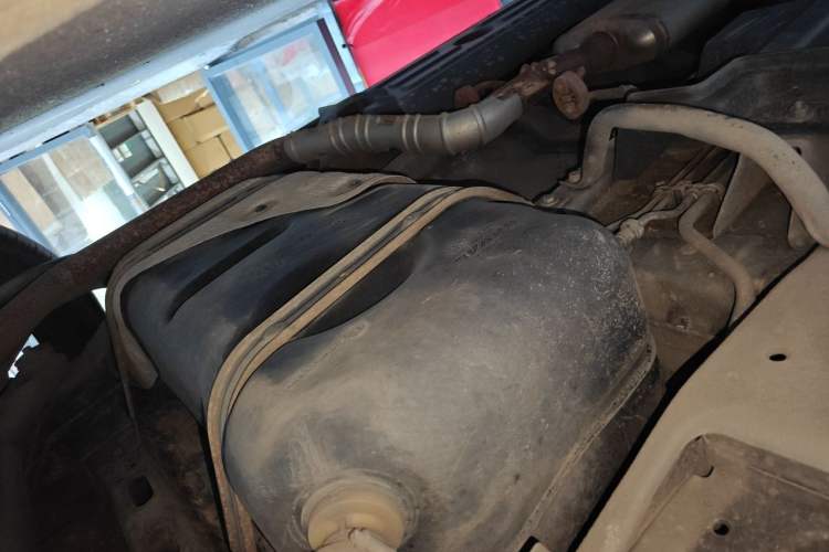 Used Haval DARGO 2021 2.0T DCT Two-Wheel Drive Chinese Mastiff Edition Chassis Rear Left