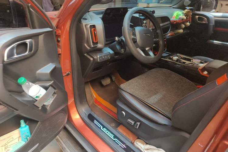 Used Haval DARGO 2021 Revised Version 2.0T DCT Four-Wheel Drive "Hao Tian Que" Edition Driver Seat