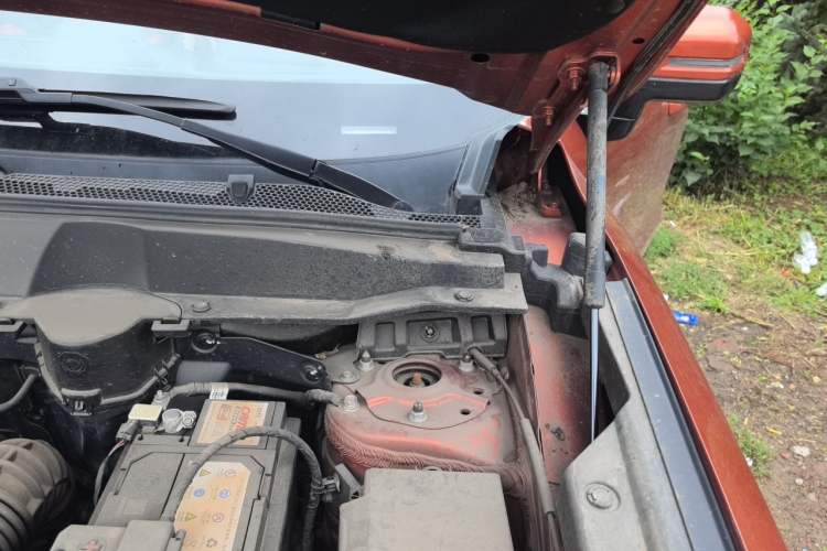 Used Haval DARGO 2021 1.5T DCT Two-Wheel Drive "Mǎquǎn" Edition Engine Bay Left