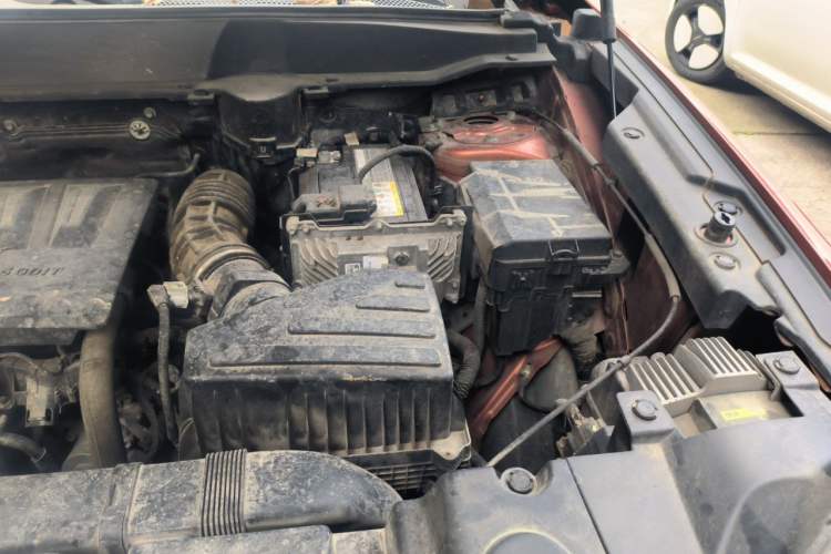 Used Haval DARGO 2021 1.5T DCT Two-Wheel Drive "Mǎquǎn" Edition Engine Bay Left