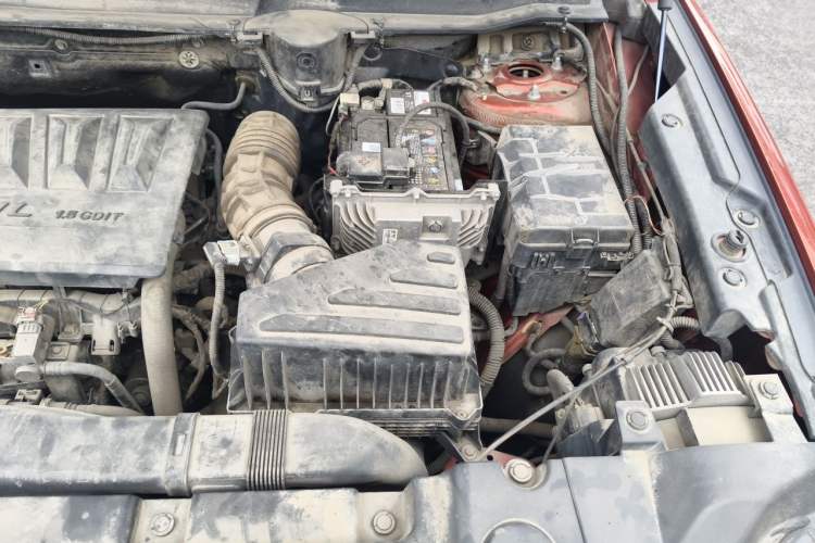 Used Haval DARGO 2021 1.5T DCT Two-Wheel Drive "Mǎquǎn" Edition Engine Bay Left