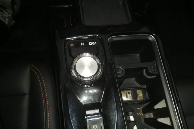 Used Haval DARGO 2021 1.5T DCT Two-Wheel Drive Border Collie - Wangcai Edition Gear Lever