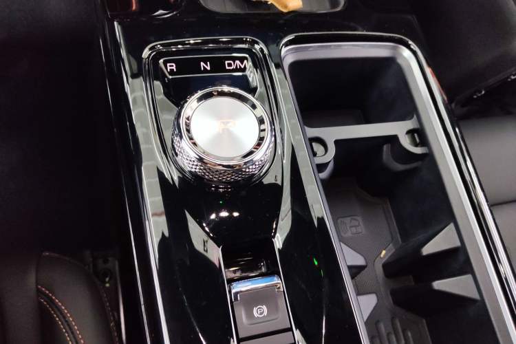 Used Haval DARGO 2021 2.0T DCT Two-Wheel Drive Chinese Mastiff Edition Gear Lever